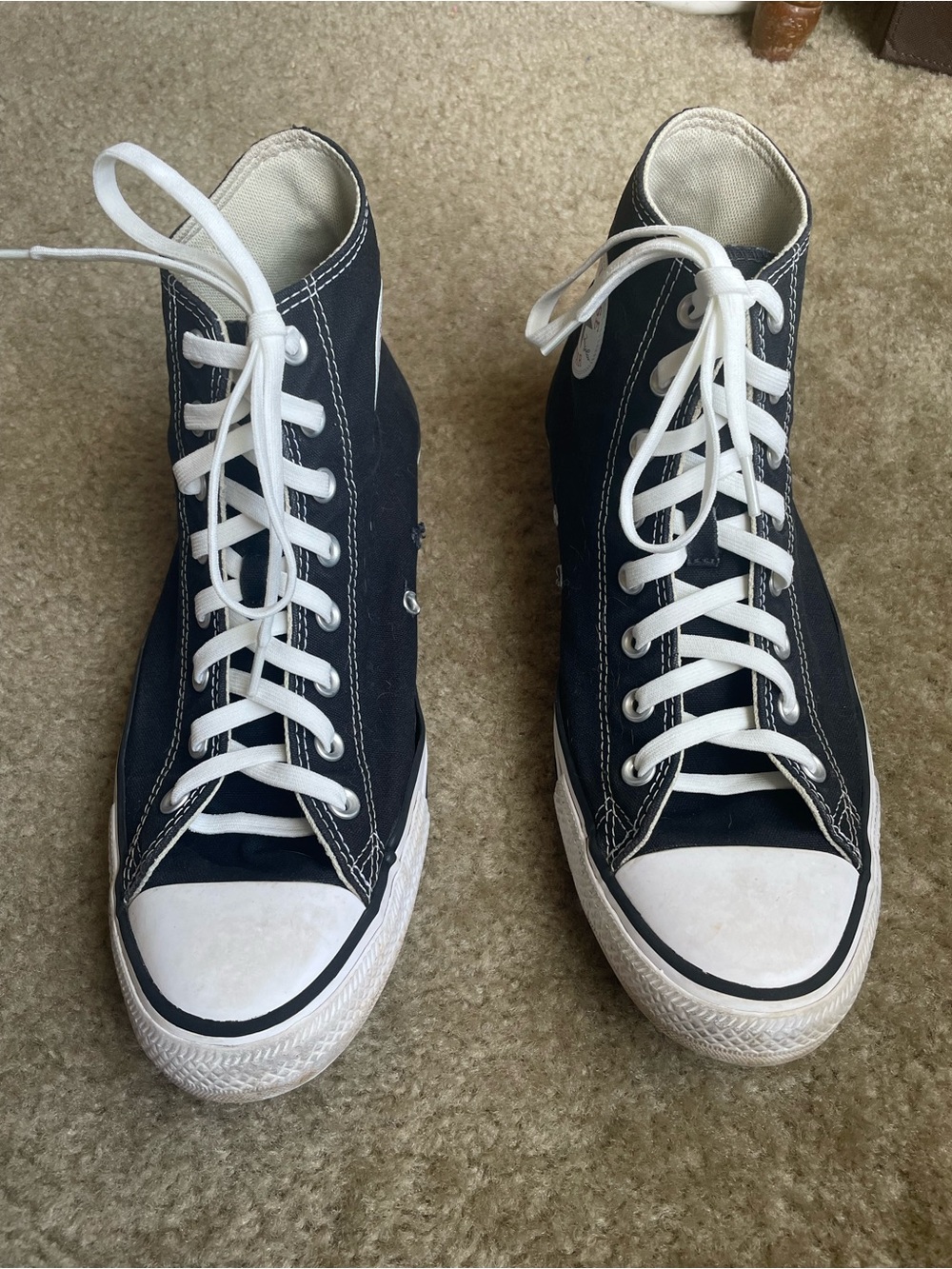 Converse Chuck Taylor All Star High Top Black – Men 10/Women 12 (Fair Condition)